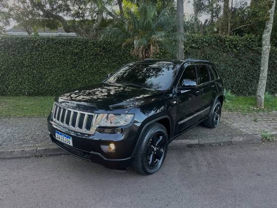 JEEP GRAND CHEROKEE 3.6 LAREDO 4X4 V6 24V GASOLINA 4P AUTOMÁTICO JEEP GRAND CHEROKEE 3.6 LAREDO 4X4 V6 24V GASOLINA 4P AUTOMÁTICO